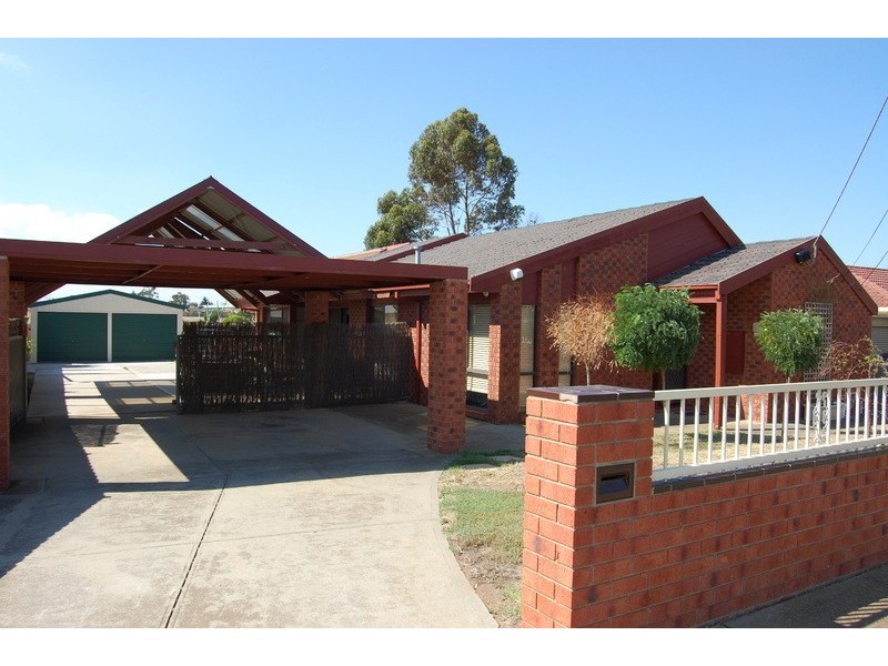 25 Angela Drive, Hoppers Crossing VIC 3029