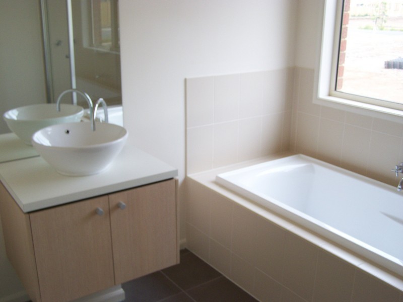 2 Wagtail Court, Truganina VIC 3029