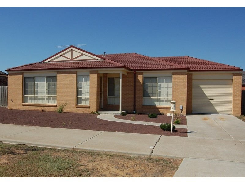 18/52 Latham Street, Werribee VIC 3030