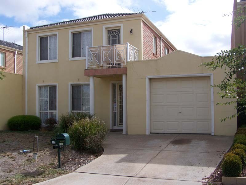 13 Parkside Walk, Hoppers Crossing VIC 3029