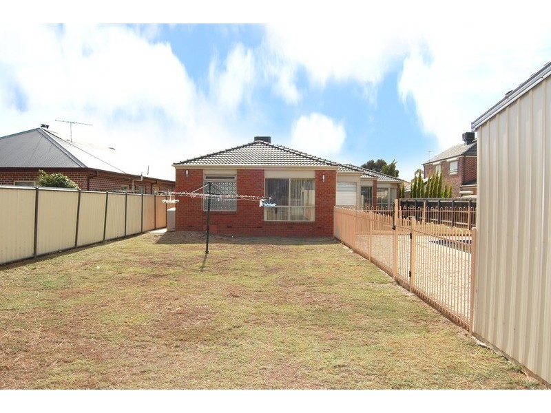 5 Belmarino Court, Werribee VIC 3030
