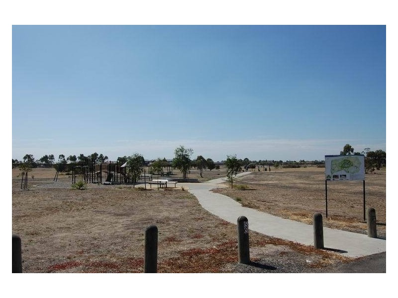 5 Sittella Court, Werribee VIC 3030