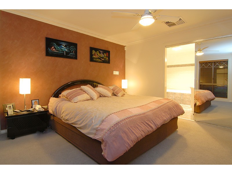 17 Crofton Court, Hoppers Crossing VIC 3029