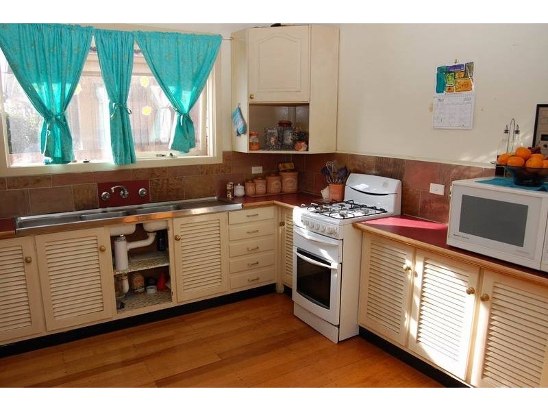 54 Canberra Avenue, Hoppers Crossing VIC 3029