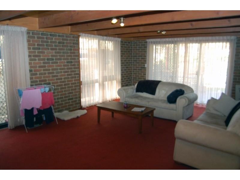 9 Sheahan Crescent, Hoppers Crossing VIC 3029