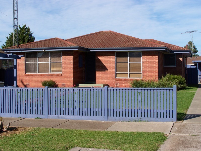 11 Muirhead Crescent, Werribee VIC 3030