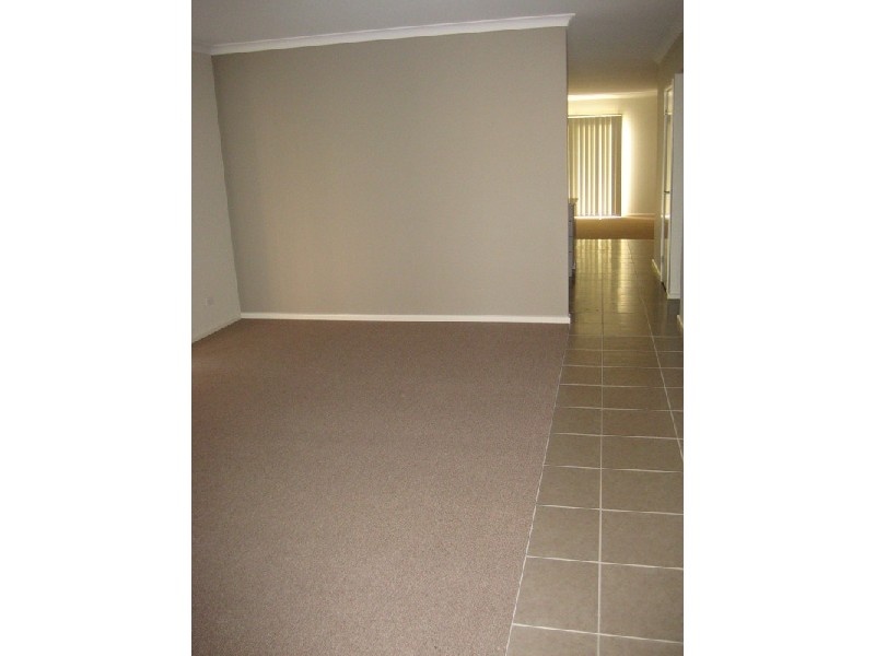 28 Loretta Boulevard, Tarneit VIC 3029