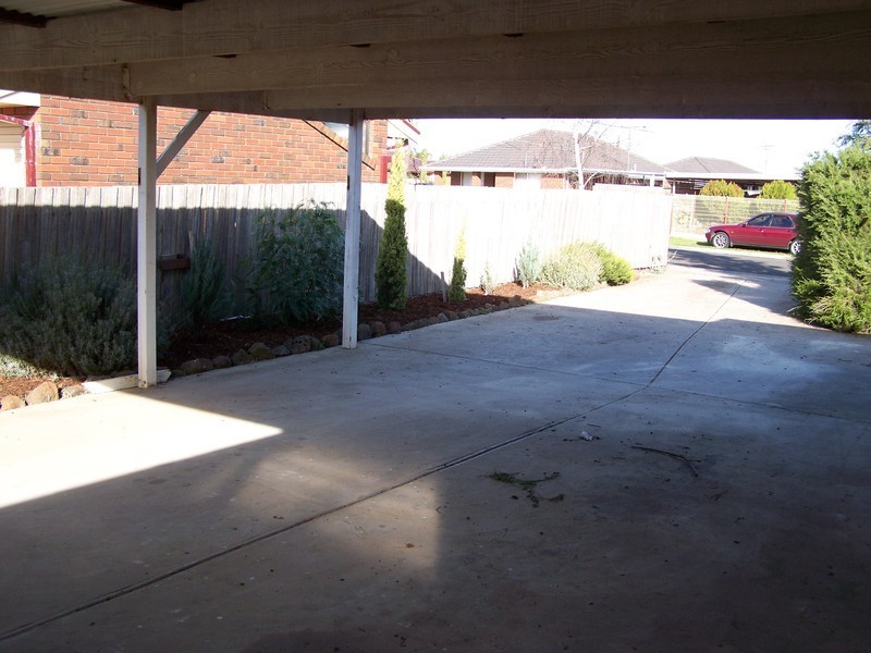 35 Sunbird Crescent, Hoppers Crossing VIC 3029