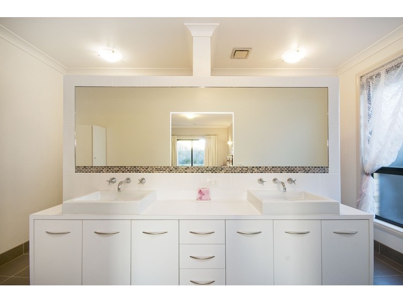 29 Penrose Promenade, Tarneit VIC 3029