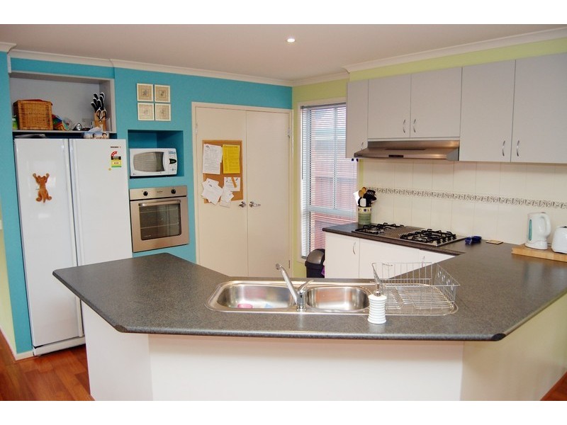 11 Minstrel Close, Werribee VIC 3030