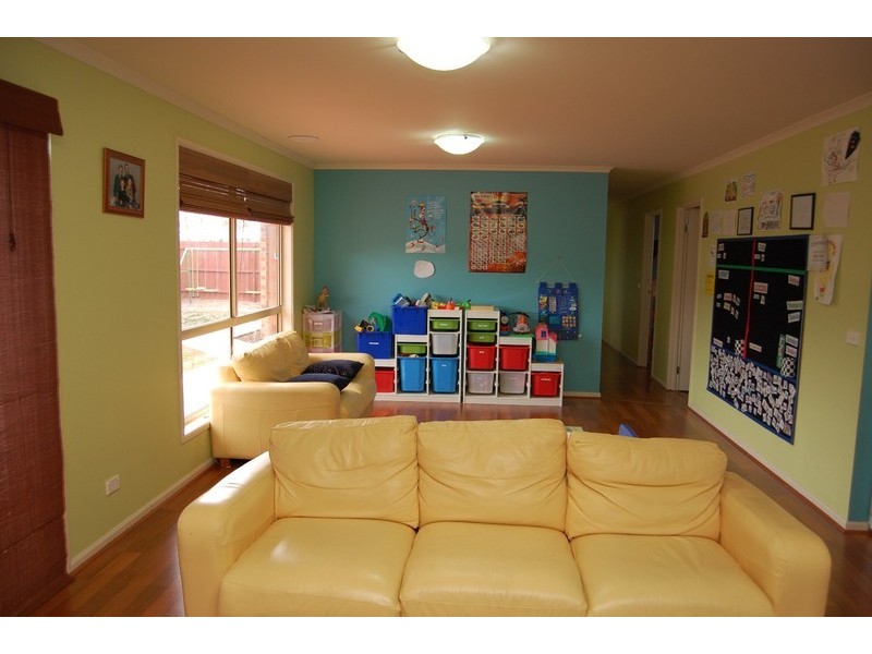 11 Minstrel Close, Werribee VIC 3030