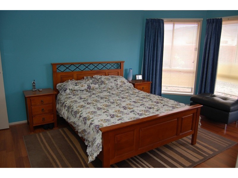 11 Minstrel Close, Werribee VIC 3030