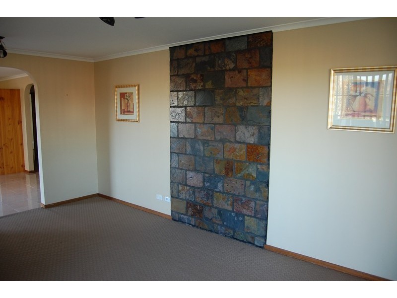 101 Rosella Avenue, Werribee VIC 3030