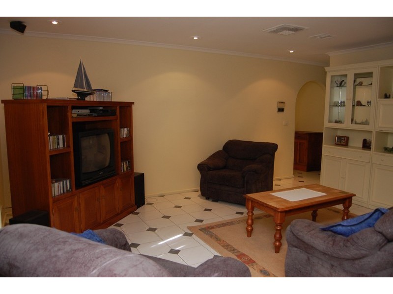 2 Brolga Court, Werribee VIC 3030