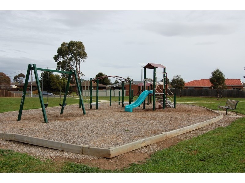 2 Brolga Court, Werribee VIC 3030