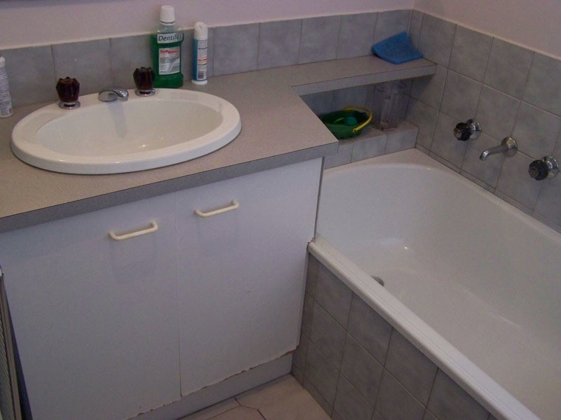 1/9 Dickenson Street, Altona Meadows VIC 3028