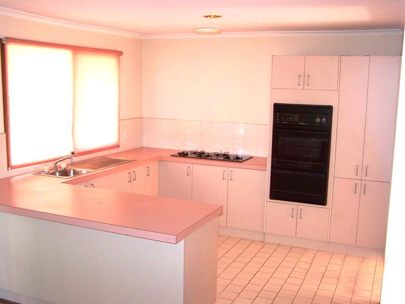 3/53-55 Derrimut Road, Werribee VIC 3030