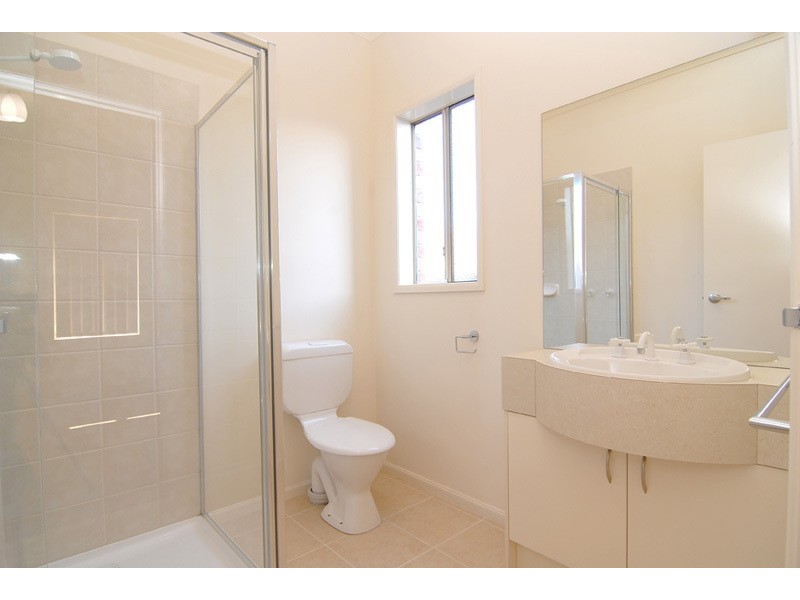 25 Banjo Patterson Circuit, Point Cook VIC 3030