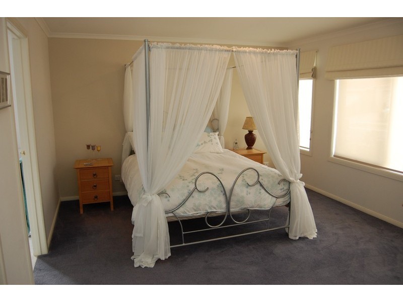 62 Conquest Drive, Werribee VIC 3030