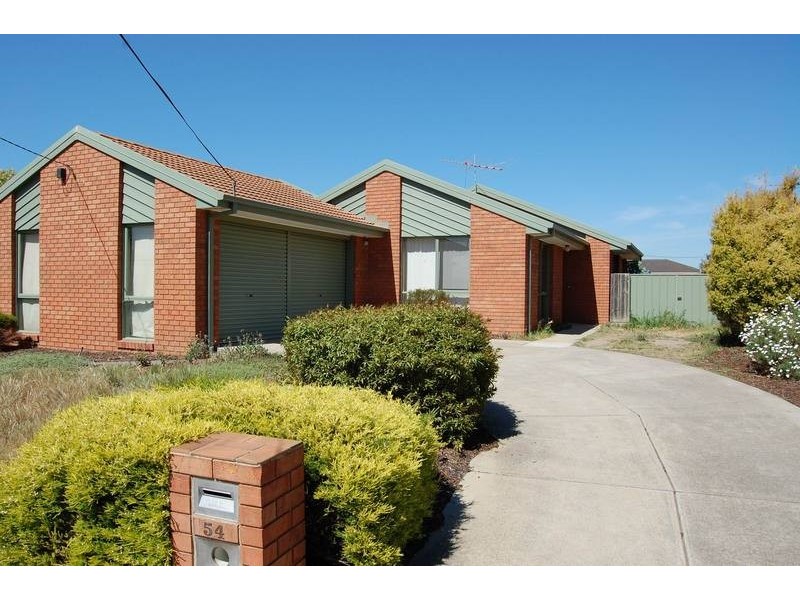 54 Maple Crescent, Hoppers Crossing VIC 3029
