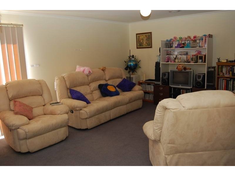 54 Maple Crescent, Hoppers Crossing VIC 3029