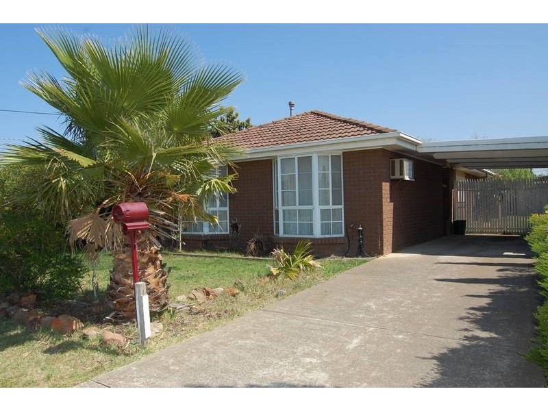 2 Adam Court, Werribee VIC 3030
