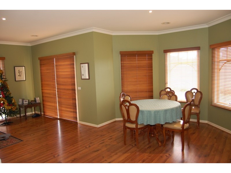 24 Giofches Crescent, Tarneit VIC 3029
