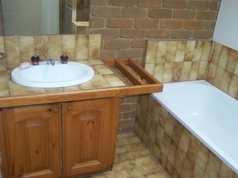 13 Lentara Crescent, Wyndham Vale VIC 3024