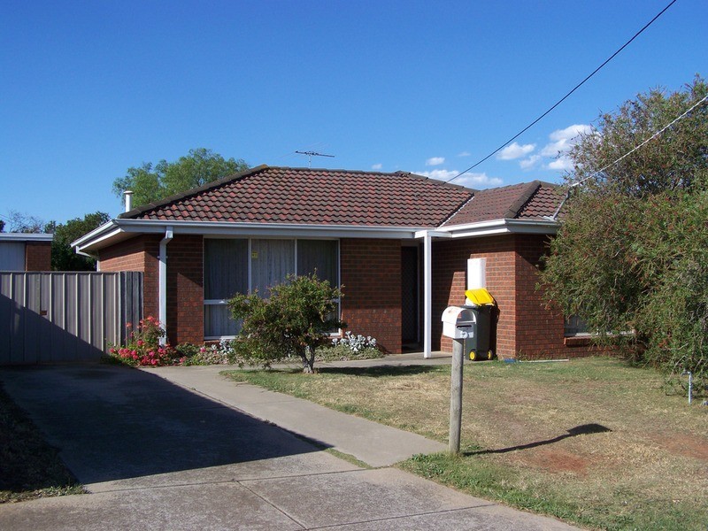 5 Courtney Avenue, Hoppers Crossing VIC 3029