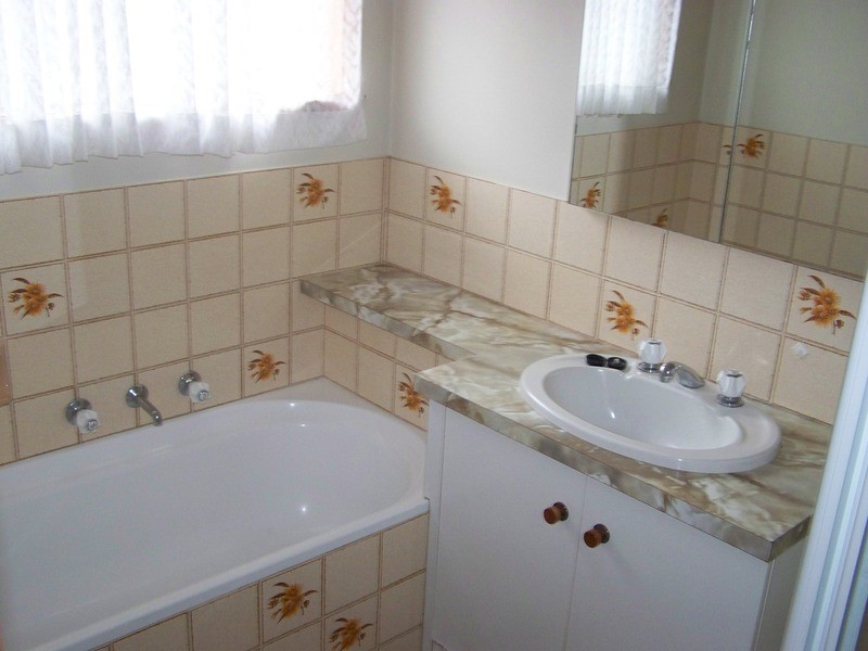 5 Courtney Avenue, Hoppers Crossing VIC 3029