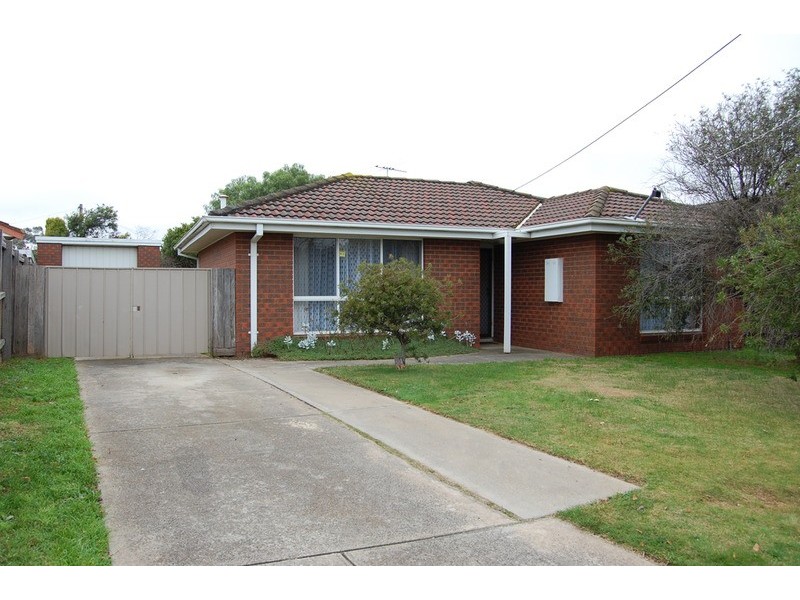 5 Courtney Avenue, Hoppers Crossing VIC 3029