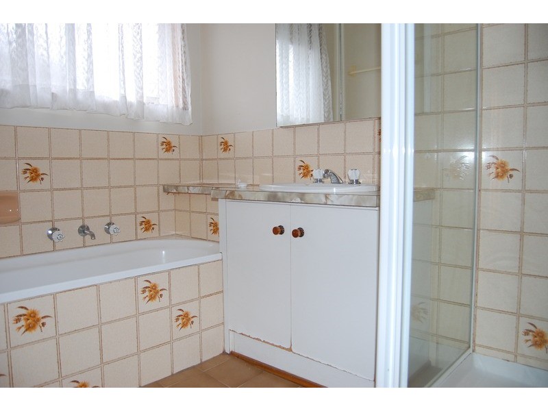 5 Courtney Avenue, Hoppers Crossing VIC 3029