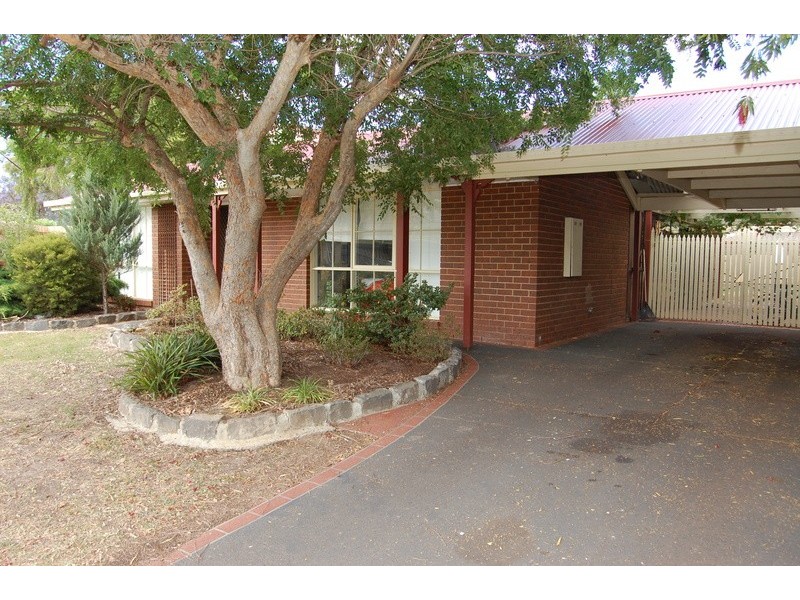 4 Blueberry Court, Werribee VIC 3030