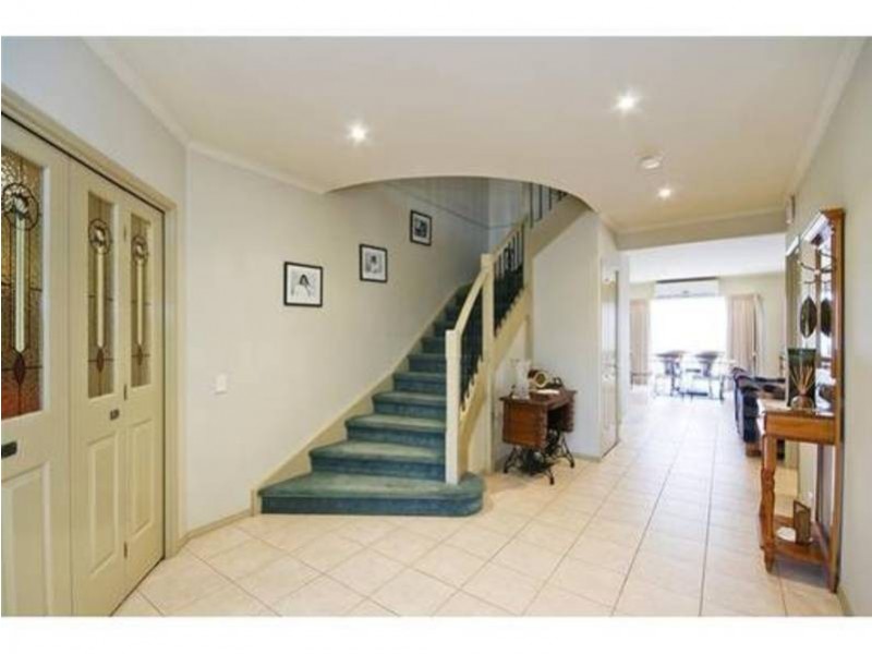 16 Linden Boulevard, Werribee VIC 3030