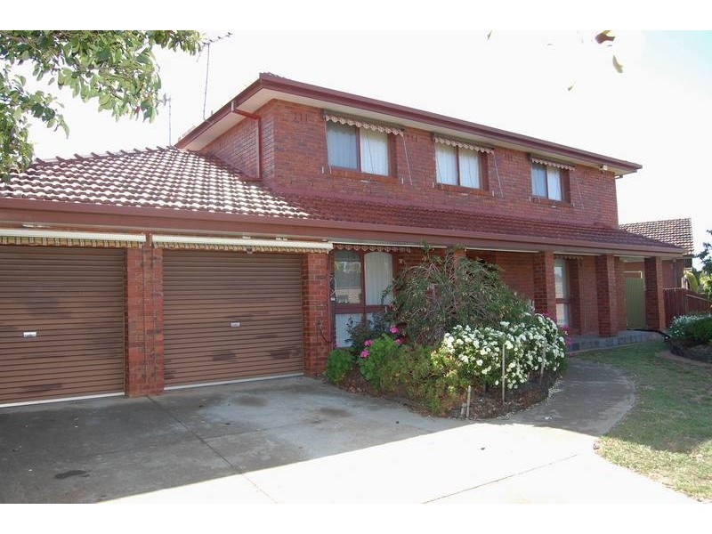 18 Yalonga Avenue, Werribee VIC 3030