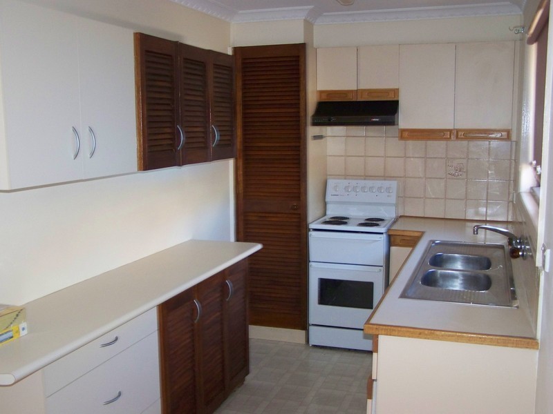 12/31-33 Deutgam Street, Werribee VIC 3030