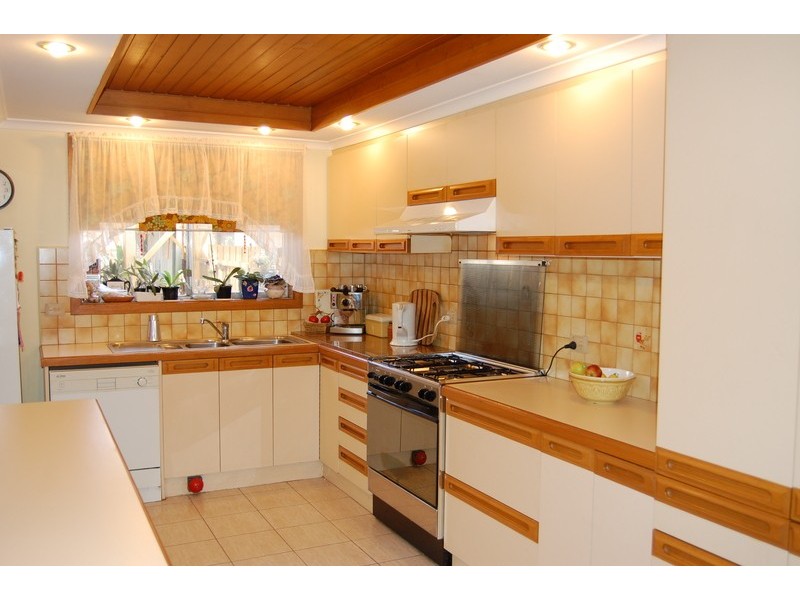 22 Strathmore Crescent, Hoppers Crossing VIC 3029