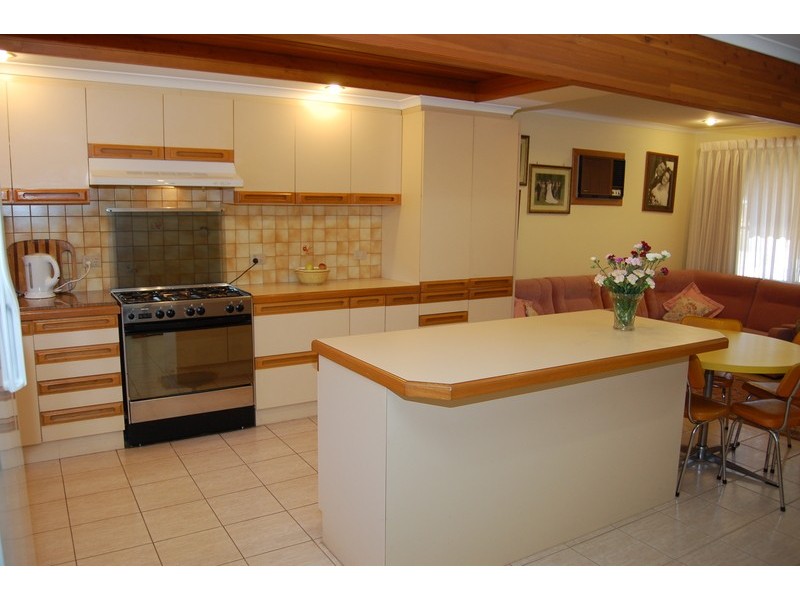 22 Strathmore Crescent, Hoppers Crossing VIC 3029