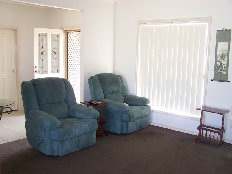 1/2 Jordyn Street, Tarneit VIC 3029