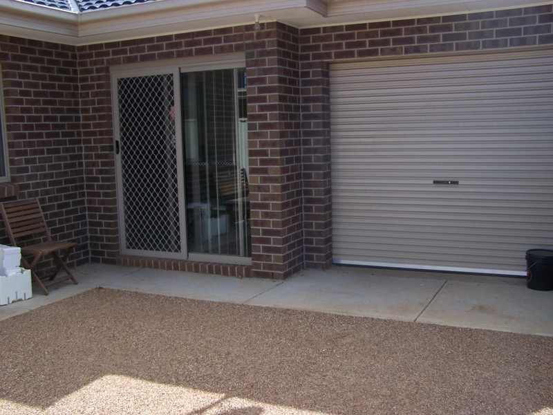 1/2 Jordyn Street, Tarneit VIC 3029