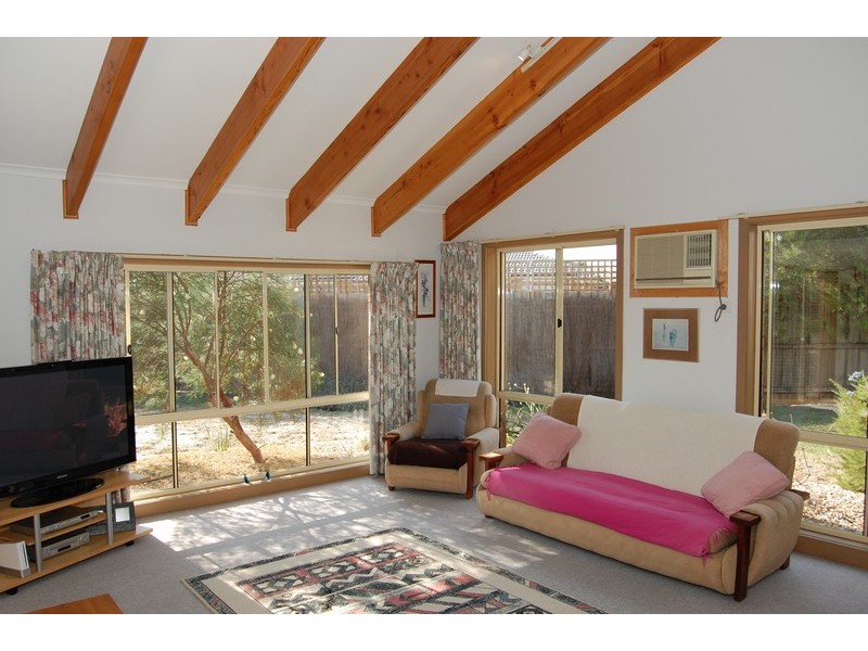 14 Wildflower Crescent, Hoppers Crossing VIC 3029