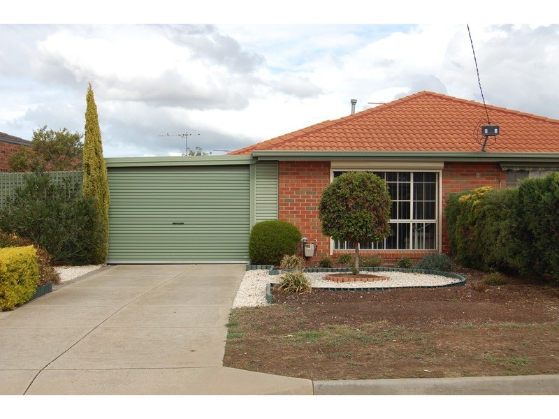 2/6 Symons Avenue, Hoppers Crossing VIC 3029