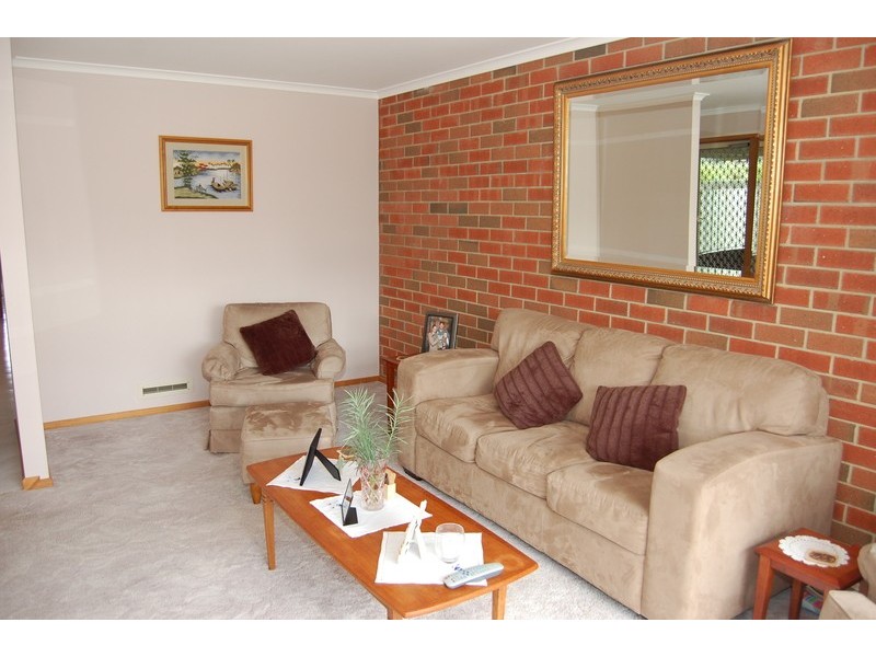 2/6 Symons Avenue, Hoppers Crossing VIC 3029