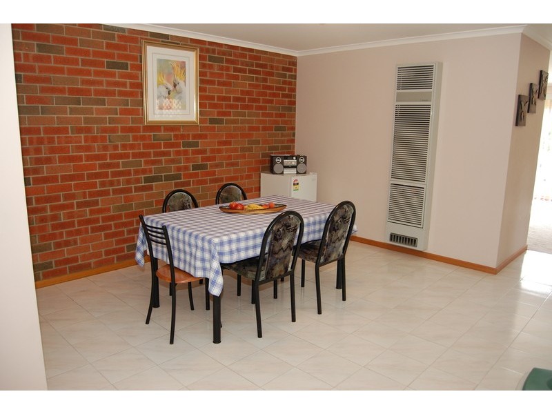 2/6 Symons Avenue, Hoppers Crossing VIC 3029