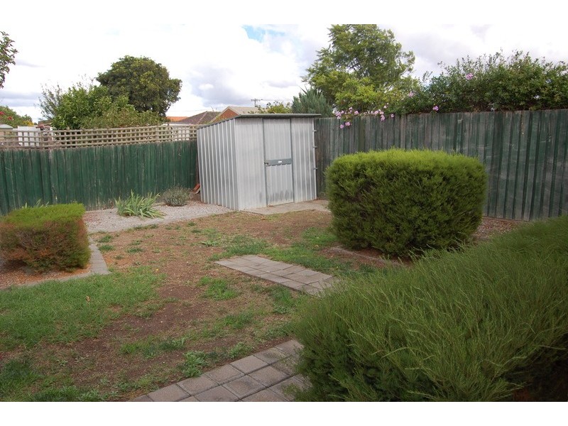 2/6 Symons Avenue, Hoppers Crossing VIC 3029