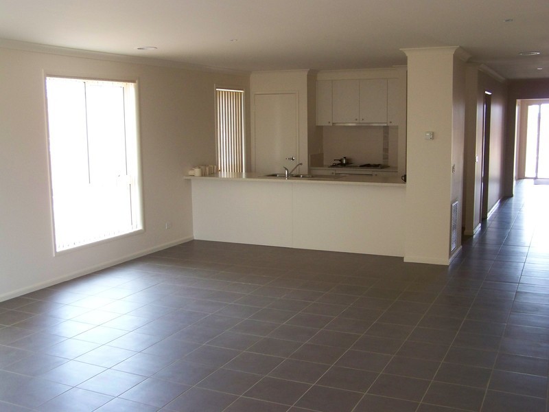 2 Wagtail Court, Truganina VIC 3029