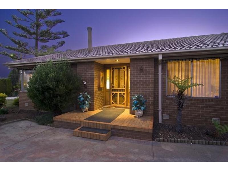 8 Sierra Court, Hoppers Crossing VIC 3029