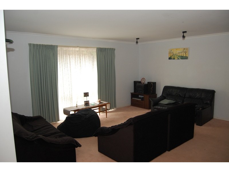 26 Golden Square Crescent, Hoppers Crossing VIC 3029