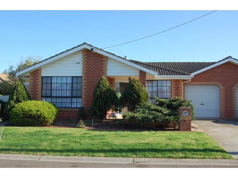 17 Eileen Court, Werribee VIC 3030