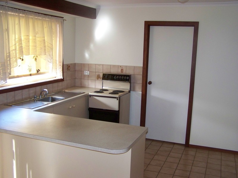 1/8 Buckingham Drive, Werribee VIC 3030